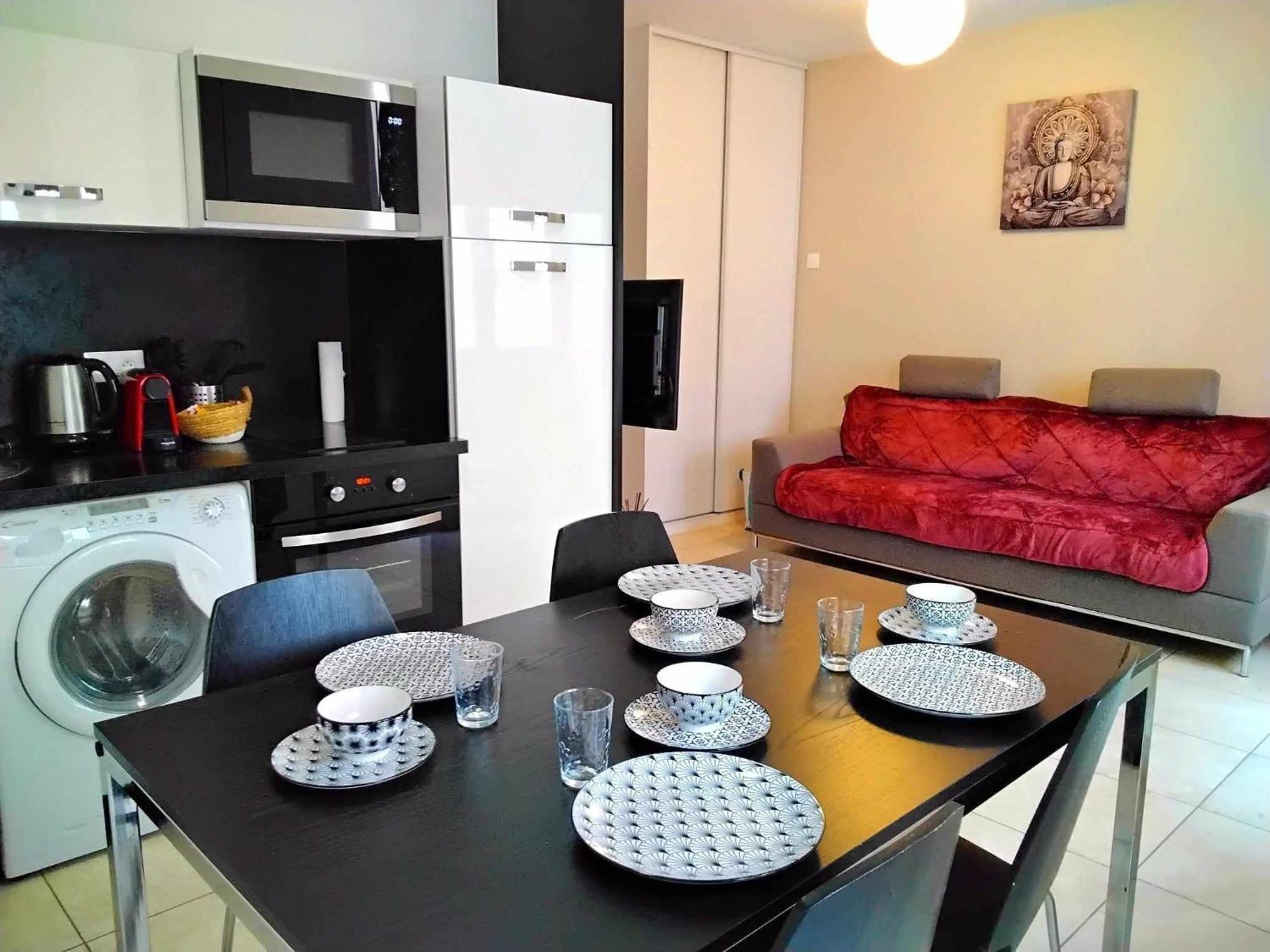 Le Six Apartment Romans-sur-Isere Luaran gambar